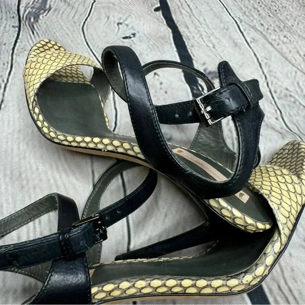 Reed Krakoff Women’s Ankle Harness Tan Snakeskin Stiletto Heel Sandals size 5.5 - Picture 10 of 10